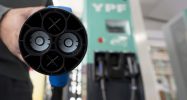 Instalaron los primeros cargadores para autos eléctricos