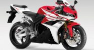 Quemando el asfalto: así son las nuevas motos de alta cilindrada de Honda